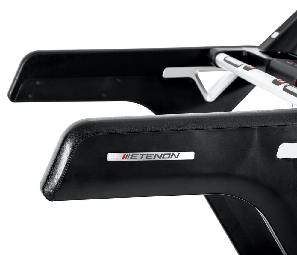 Passadeiras e escadas: equipamento Infinity Fitness Solutions